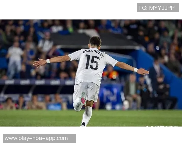 内马尔盛赞居莱尔为世界最佳中场土耳其美女球员专访精彩回顾